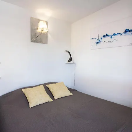 Port De La Gavine-25 By Interhome شقة