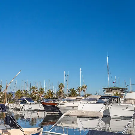 Port De La Gavine-25 By Interhome * 耶尔